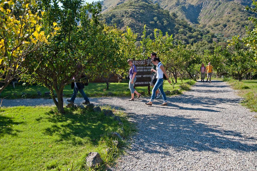 Glamping Alcantara Motta Camastra Exterior foto