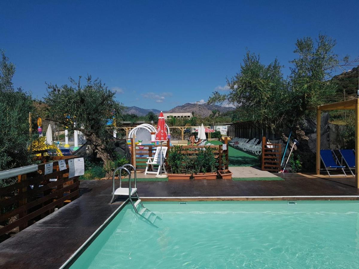 Glamping Alcantara Motta Camastra Exterior foto