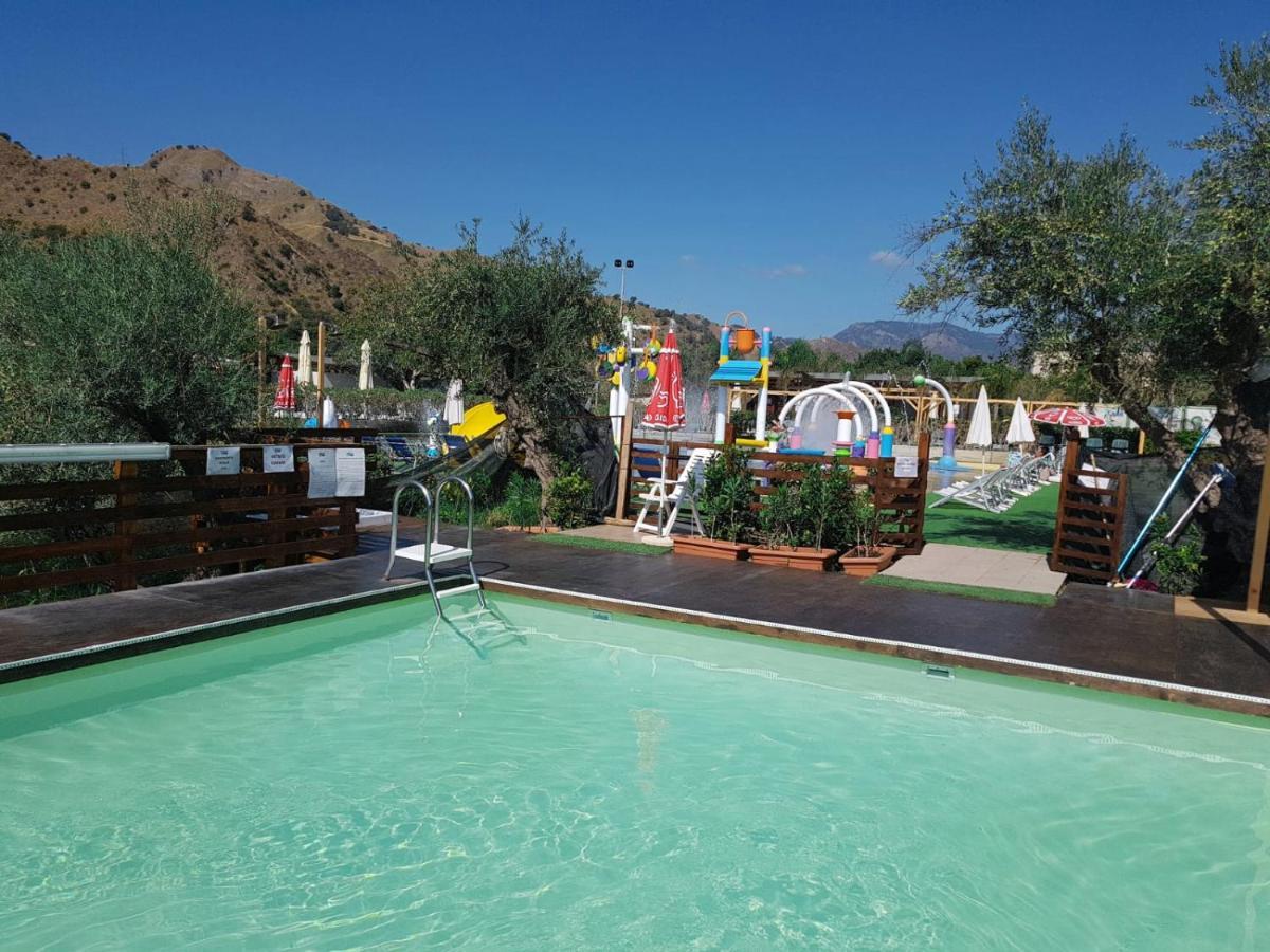 Glamping Alcantara Motta Camastra Exterior foto